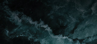 blue-sea-salt-bowl-vibrant-textured-surface-natural-light 1.webp